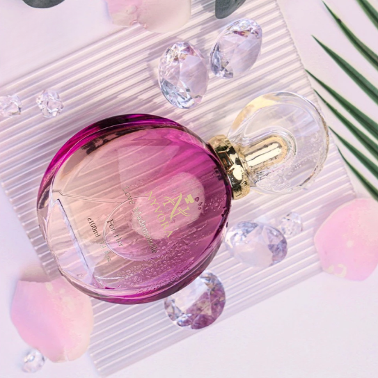 Khám phá NYVORA Love Mademoiselle – nước hoa nữ mang hương thơm thanh lịch, hiện đại và quyến rũ. Lưu hương bền lâu, tôn lên phong cách tinh tế mỗi ngày.